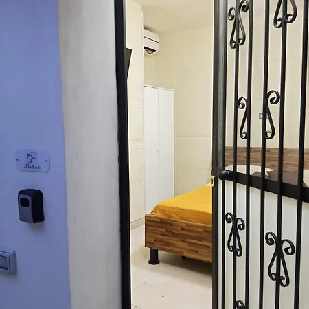 Monolocale Centro In *